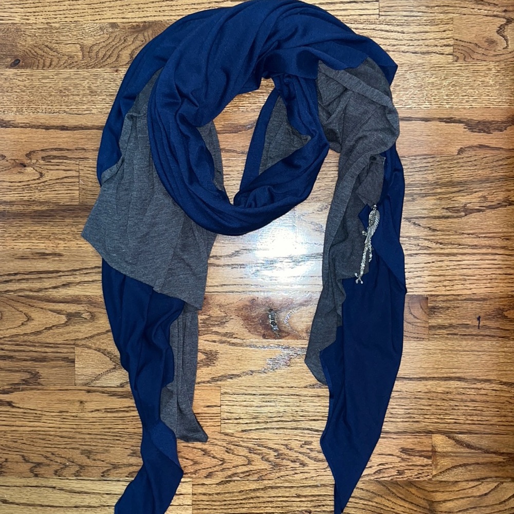 Donni Charm Scarf Blue & Gray